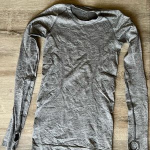 Lululemon grey athletic long sleeve top